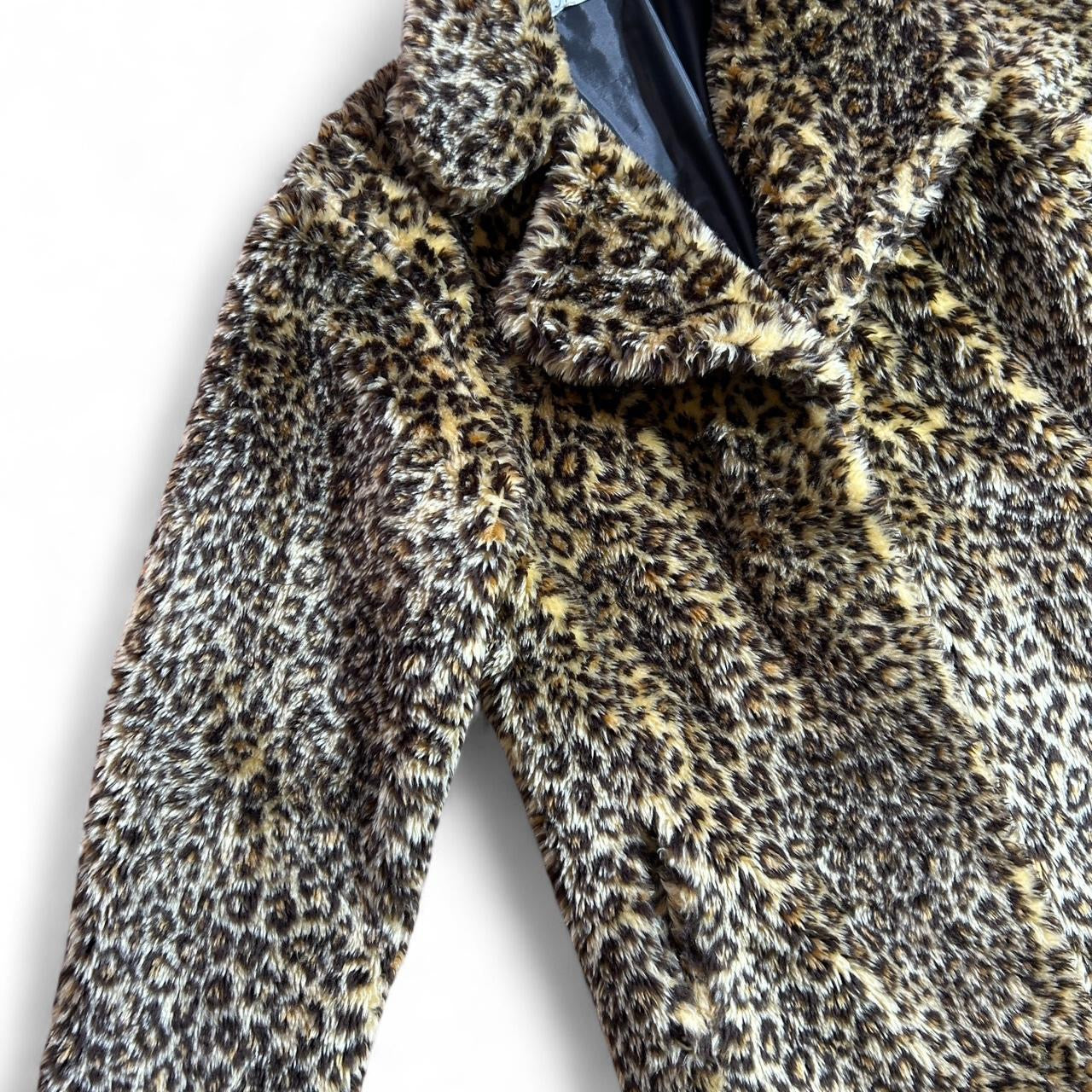 Vintage brown leopard print coat