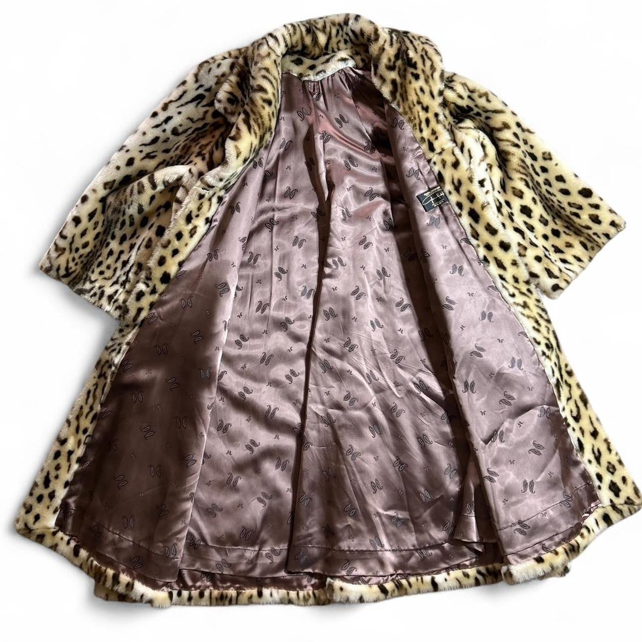 Vintage leopard print coat