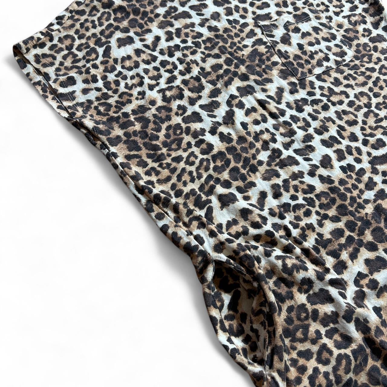 Leopard print T-shirt dress with pockets